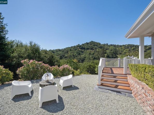 1133 Estates Dr, Lafayette CA 94549