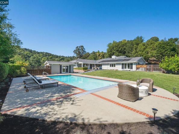 1133 Estates Dr, Lafayette CA 94549