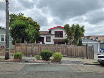 2818 Parker Ave