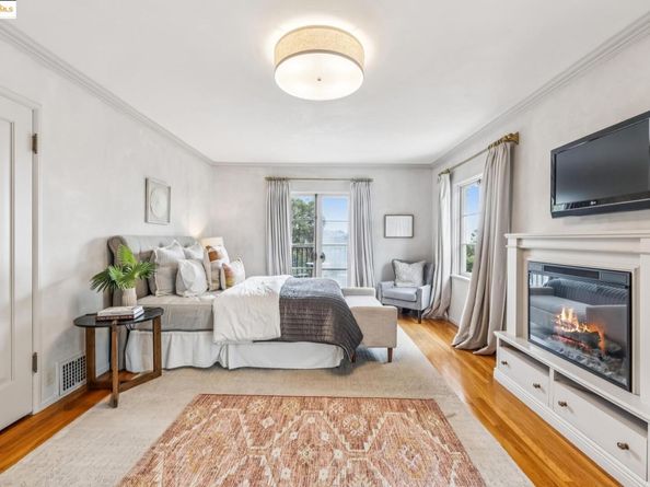 305 The Uplands, Berkeley CA 94705