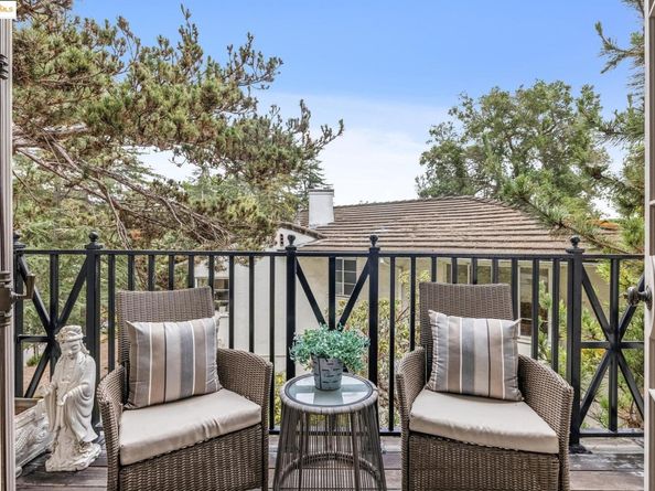 305 The Uplands, Berkeley CA 94705