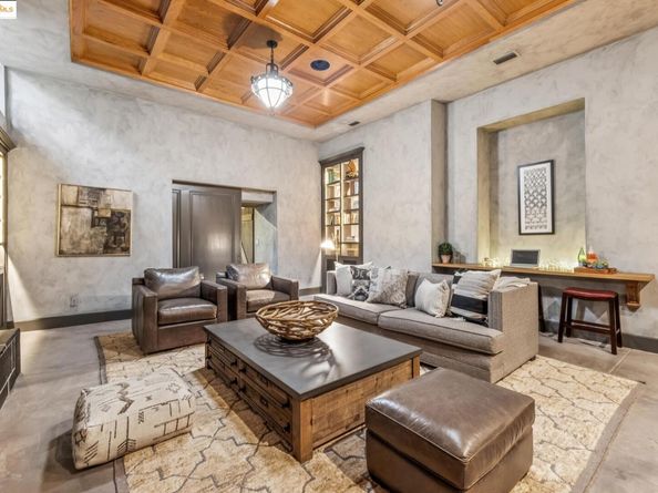 305 The Uplands, Berkeley CA 94705
