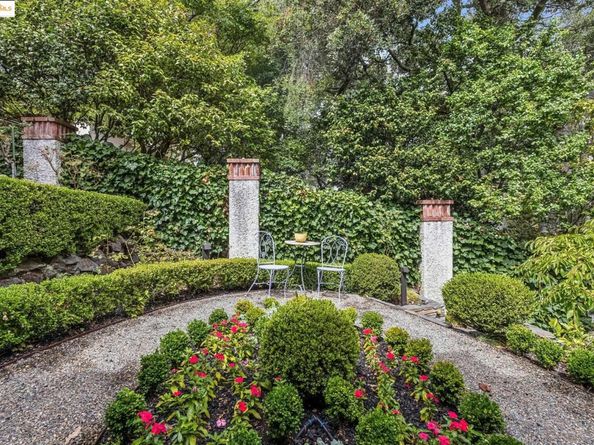 305 The Uplands, Berkeley CA 94705