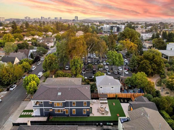 5229 Miles Ave, Oakland CA 94618