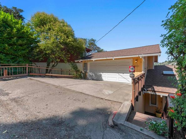 5821 Bagshotte Drive, Oakland CA 94611