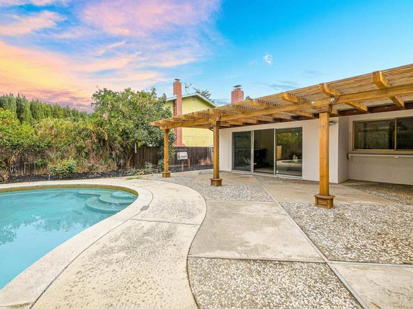 817 Cheyenne Dr, Walnut Creek CA 94598