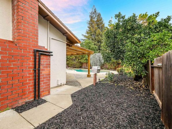 817 Cheyenne Dr, Walnut Creek CA 94598
