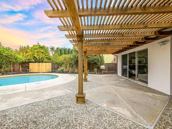 817 Cheyenne Dr, Walnut Creek CA 94598