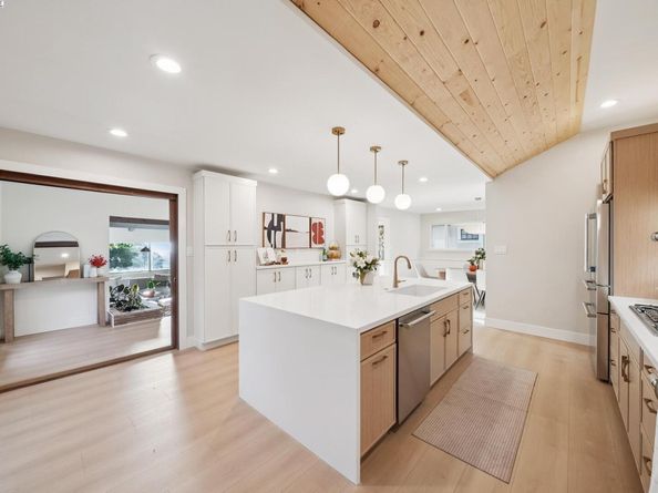 201 Amherst Ave, Kensington CA 94708