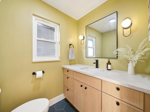 201 Amherst Ave, Kensington CA 94708