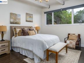 18650 Center St, Castro Valley CA 94546