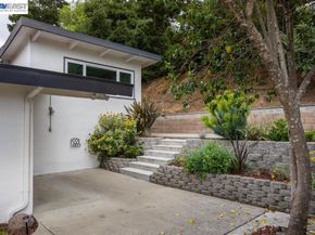 18650 Center St, Castro Valley CA 94546