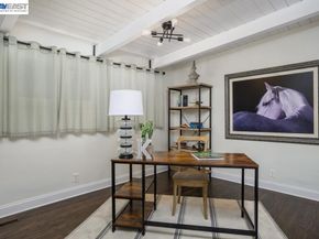 18650 Center St, Castro Valley CA 94546
