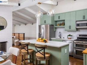 18650 Center St, Castro Valley CA 94546