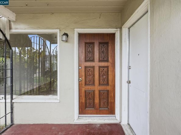 6719 Eastlawn St, Oakland CA 94621