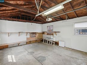 6719 Eastlawn St, Oakland CA 94621