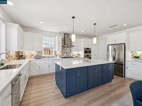 1035 Heckmann Ln, Concord CA 94518