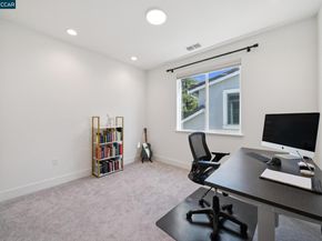 1035 Heckmann Ln, Concord CA 94518