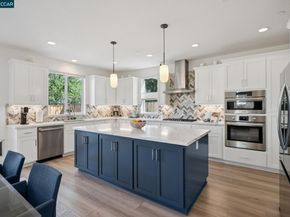 1035 Heckmann Ln, Concord CA 94518