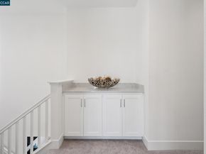 1035 Heckmann Ln, Concord CA 94518