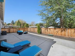 1035 Heckmann Ln, Concord CA 94518