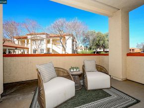 6979 Dublin Meadows St A, Dublin CA 94568