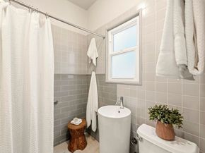 64 Ramona Ave., Oakland CA 94611