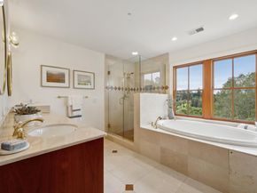 942 Aquarius Way, Oakland CA 94611