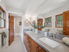 942 Aquarius Way, Oakland CA 94611