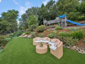 942 Aquarius Way, Oakland CA 94611