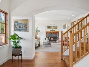 942 Aquarius Way, Oakland CA 94611