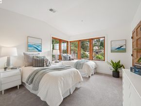 942 Aquarius Way, Oakland CA 94611