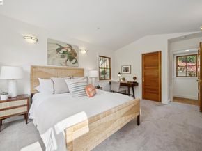 942 Aquarius Way, Oakland CA 94611