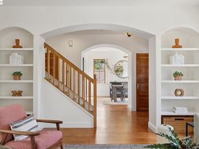 942 Aquarius Way, Oakland CA 94611