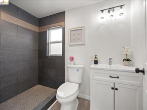 1261 61St St, Emeryville CA 94608