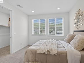 29823 Mission Blvd, Hayward CA 94544