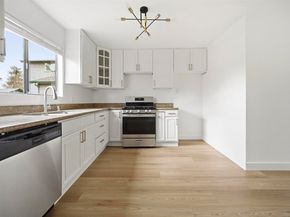 10933 Julius St D, Oakland CA 94605