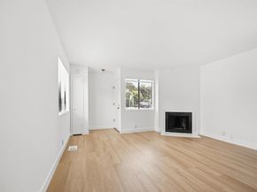 10933 Julius St D, Oakland CA 94605