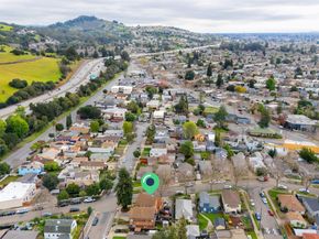 10933 Julius St D, Oakland CA 94605
