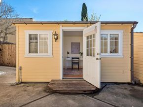 2833 Morgan Avenue, Oakland CA 94602