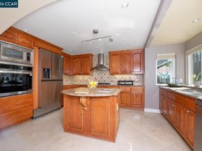 3139 Deerpark Dr, Walnut Creek CA 94598