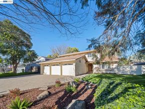 15350 Calle Enrique, Morgan Hill CA 95037