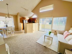 161 Seaway Ct, Hercules CA 94547