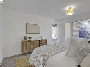 6956 Sayre Drive, Oakland CA 94611