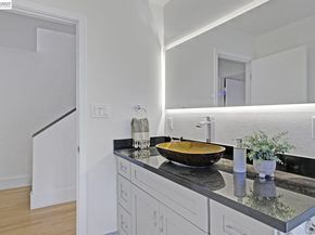 6956 Sayre Drive, Oakland CA 94611