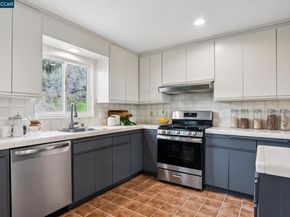 1315 El Curtola, Lafayette CA 94549