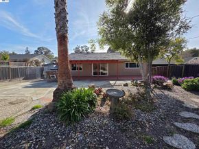 42170 Camino Santa Barbara, Fremont CA 94539