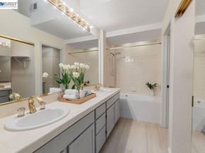 711 Lakemont Pl 4, San Ramon CA 94582