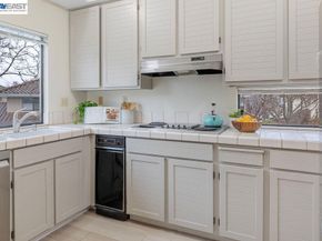 711 Lakemont Pl 4, San Ramon CA 94582