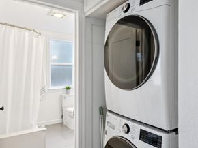 829 51st St, Oakland CA 94608